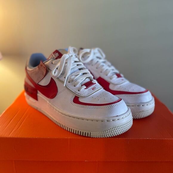 Nike Air Force 1 Red and White Sneakers Classic Style - Picture 2 of 9